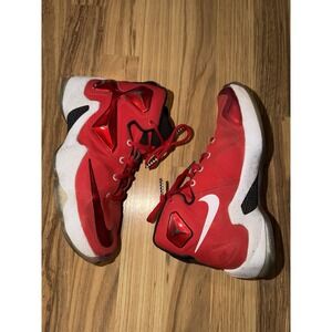 Nike LeBron XIII GS Athletic Shoes 4Y US Red Logo High Top Basketball Sneakers